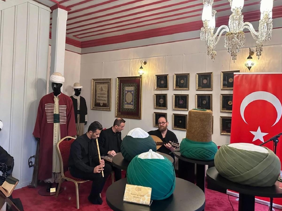 Bursa Mevlevihanesi'nde Tac-ı Saadet Sergisi Açıldı