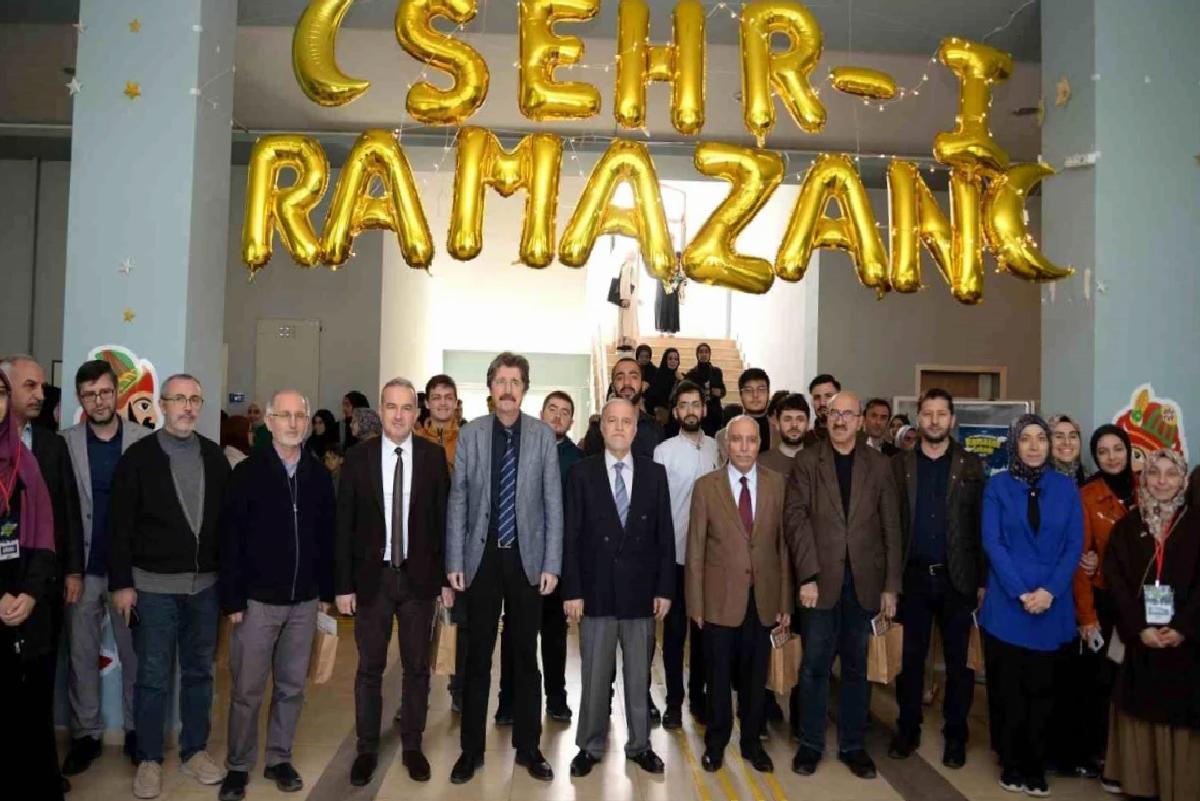 BUÜ İlahiyat Fakültesi Öğrencileri Ramazan Sokağı Oluşturdu
