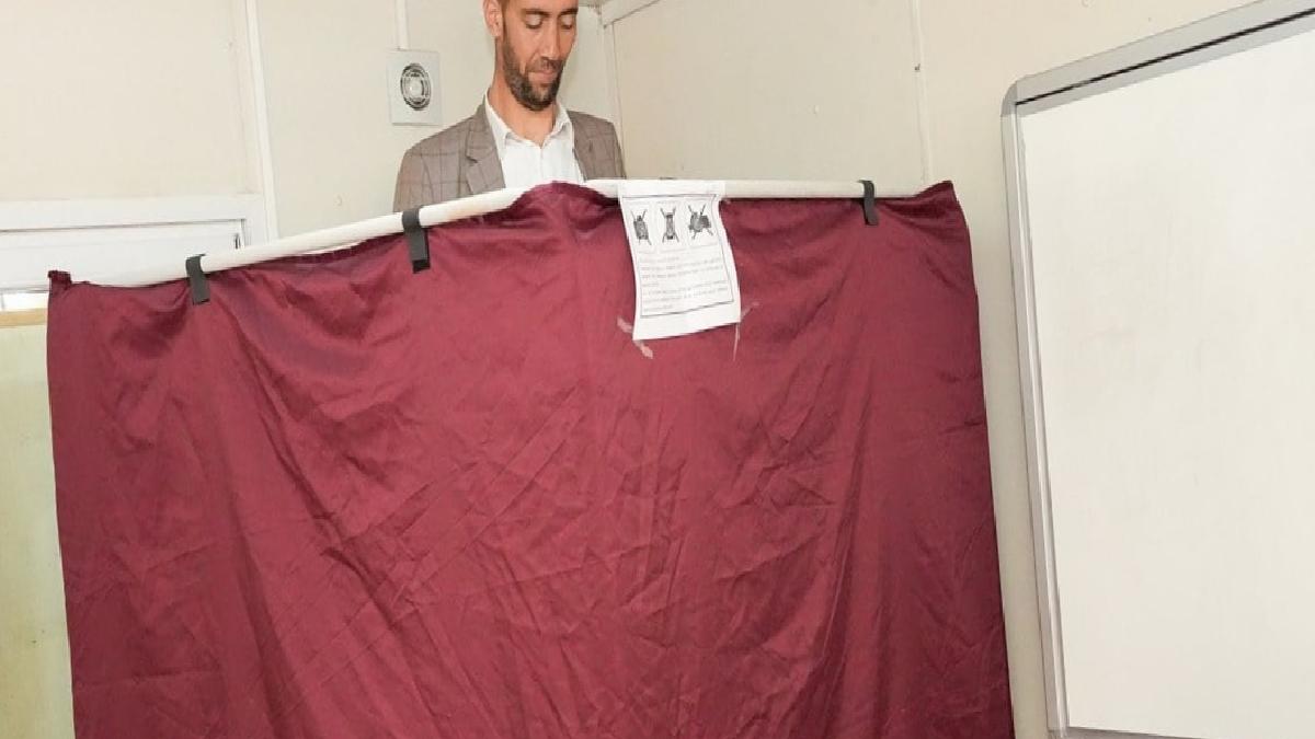 'Dünyanın en uzun adamı' ünvanlı Sultan Kösen oyunu Mardin'de kullandı