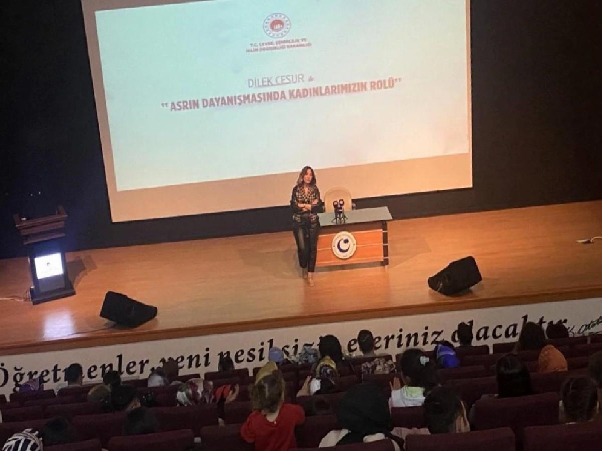 Eğitimci-Yazar Dilek Cesur'dan deprem sürecinde kadınların rolü konulu konferans
