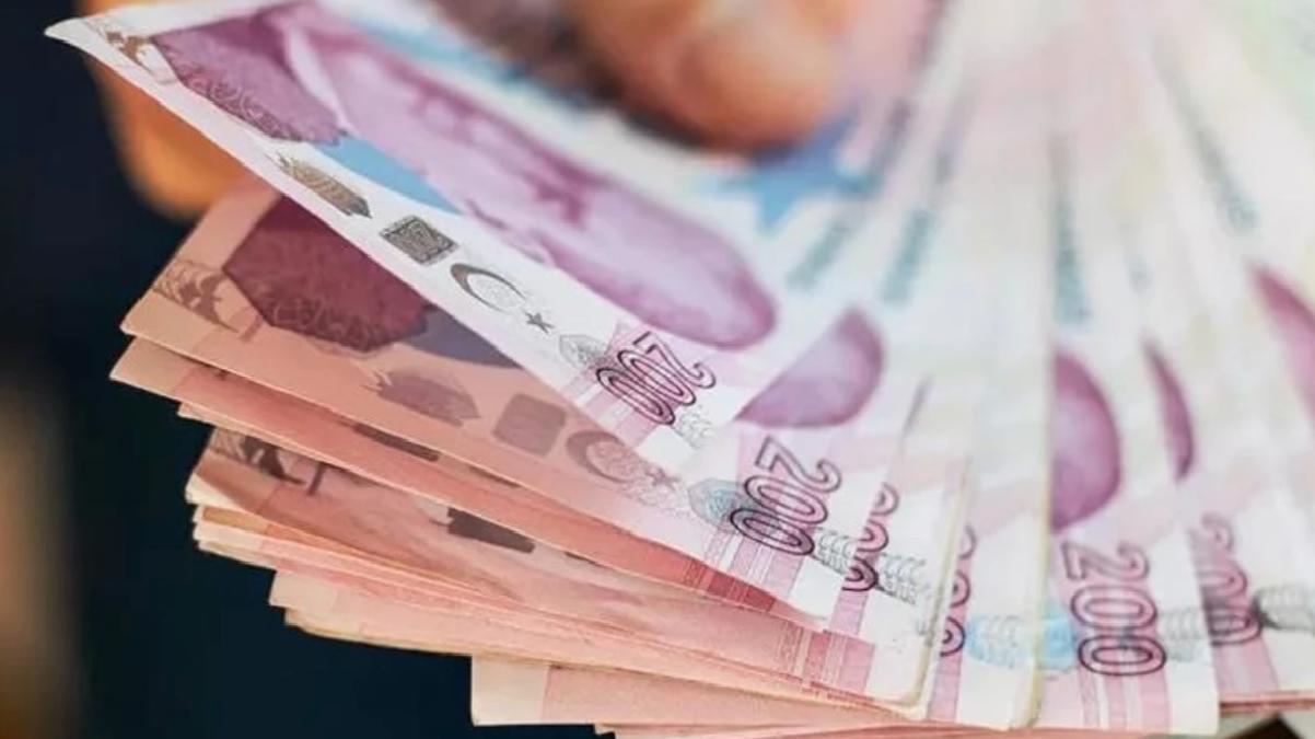 Emeklilerin bayram ikramiyesini 3 bin TL'ye çıkaran yasa yürürlüğe girdi