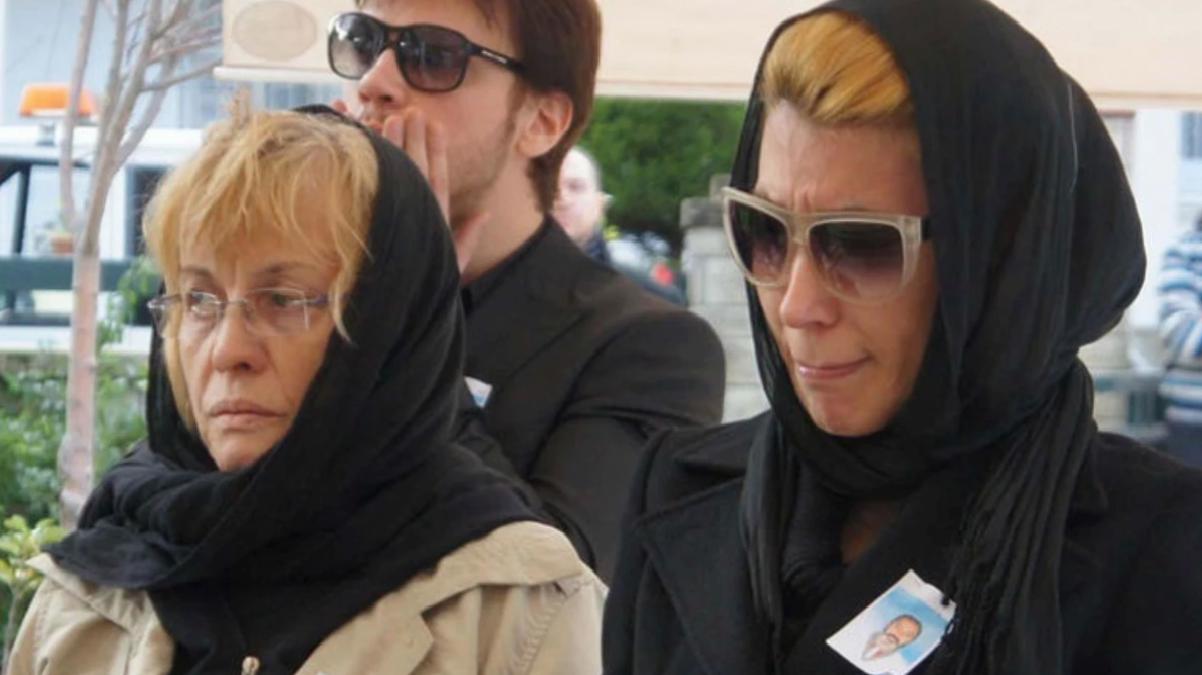Hande Yener'in annesi hayatını kaybetti