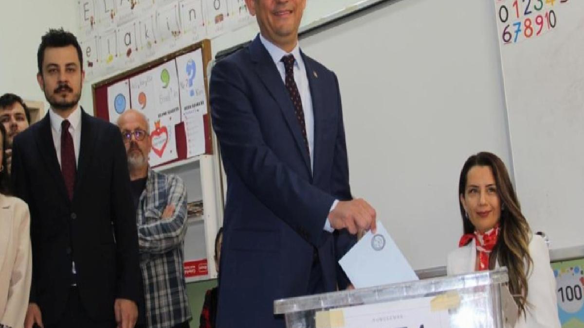 Özgür Özel'in sandığında CHP kazandı