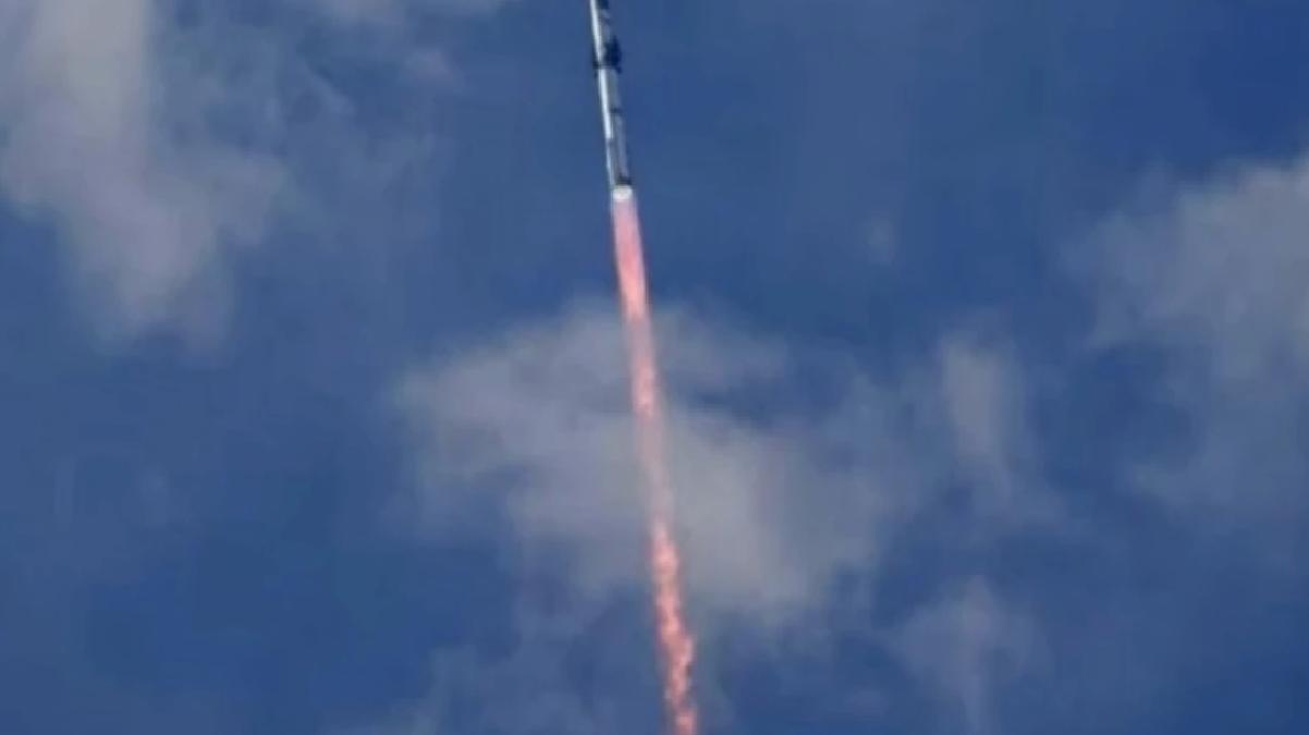 SpaceX starship roketi, Teksas'tan üçüncü test için fırlatıldı