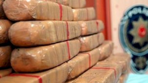 Adli emanet deposundan 6 kilo uyuşturucu çalarak satan 9 sanığa dava açıldı