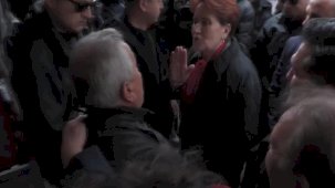 Akşener ile sohbet eden AK Partili vatandaş: İmamoğlu'nu sonuna kadar eleştirin, bu bize yarıyor