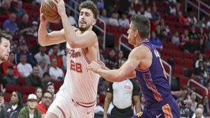 Alperen Şengün NBA rekoru kırdı! Houston Rockets forması giyen Alperen Şengün kaç sayı ile Spurs maçına damga vurdu?