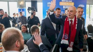 Altınok: Resimlerini asana kadar keşke Ankara'ya yaptığın eserlerin resmini assaydın