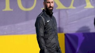 Arda Turan tehdit sorusuna Seçil Erzan'ın gözlerine bakarak cevap verdi: Şartları zorlamasına rağmen hakaret etmedim