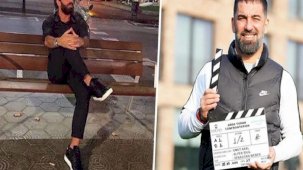 Arda Turan, yıllar sonra kendisi ile ünlenen banka oturdu, 'Seçil Erzan' yazısı dikkat çekti