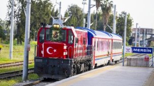 Atatürk'ün Mersin'e Gelişinin 101. Yıl Dönümü Kutlandı
