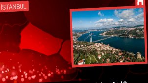 Ayasofya-i Kebir Camii Şerifi'ne Mahya Asıldı