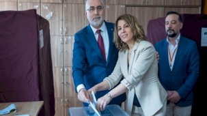 Bakan Işıkhan, Ankara'da oyunu kullandı