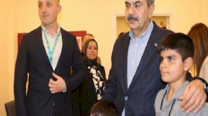 Bakan Tekin: Dünyaya örnek gösterilecek işlerin altına imza atıyoruz