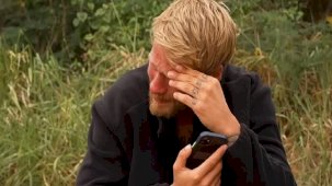 Bebeğini kaybettiğini öğrenen Yunus Emre, gözyaşlarına boğuldu