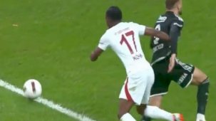 Beşiktaş ve Galatasaray'ın penaltı beklediği pozisyonlar