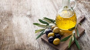 Bir mucizesi daha ortaya çıktı! Zeytinyağı bunama riskli ölümleri azaltıyor