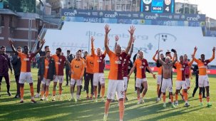 Carlos Vinicius: Süper Lig'de şampiyon olacağımıza inanıyorum