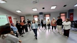 Düzce Üniversitesi'nde İletişim Becerilerinde Drama Etkinliği