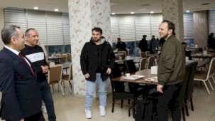 Erciyes Üniversitesi Rektörü Öğrencilerle İftar Yaptı