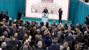 Erdoğan: Gençleri sanal dünyalardan mahrum bırakmayacağız