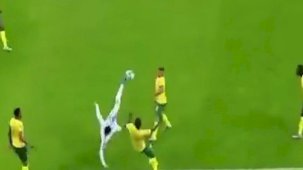 Eski Fenerbahçeli Yassine Benzia'dan Güney Afrika'ya nefis gol