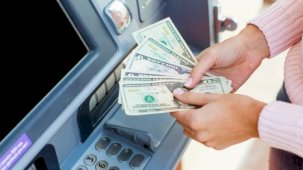 Etiyopya'da banka ATM'si bozulunca, müşteriler 40 milyon dolardan fazla para çekti