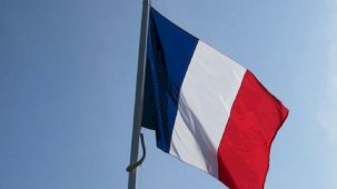 Fransız temsilci, AA muhabirinin Gazze sorusundan kaçtı