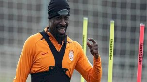 Galatasaray'a Aurier müjdesi! Takımla çalıştı