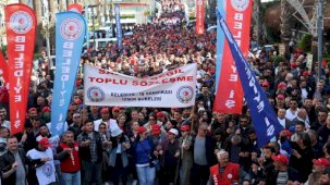 İzmir Büyükşehir Belediyesi'nde görevli 6 bin işçi eyleme çıktı, şehir ulaşımında aksama yaşandı