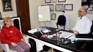 Karnından 5 Kilogramlık Miyom Çıkarılan Kadın