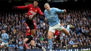 Manchester derbisinde kazanan City! Geriden gelerek United'ı devirdi