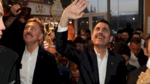 Murat Kurum: Türkiye Yüzyılı’nda, parlayan İstanbul için bu mücadeleyi esnafımızla birlikte yapacağız