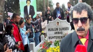 Müslüm Gürses ölümünün 11'inci yıl dönümünde mezarı başında anıldı!