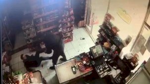 Seçim broşürü nedeniyle çıkan tartışmada 1 kişi öldü 1 kişi yaralandı