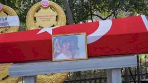 Yeşilçam'ın unutulmaz oyuncusu Kayhan Yıldızoğlu son yolculuğuna uğurlandı