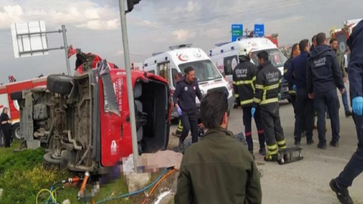 Tekirdağ'da tır, yolcu minibüsüne çarptı: 5 kişi öldü, 10 kişi yaralandı