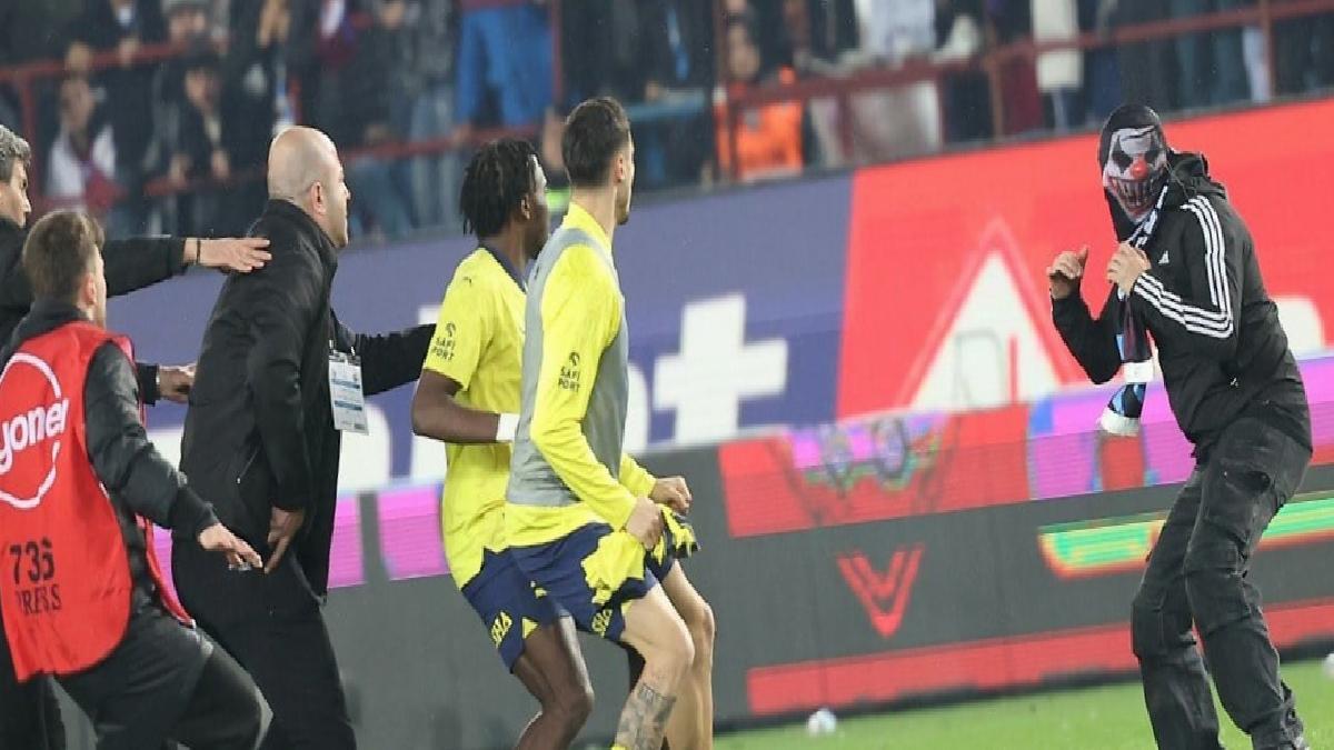 Ali Koç: Mert insan tribünde maskeyle oturmaz