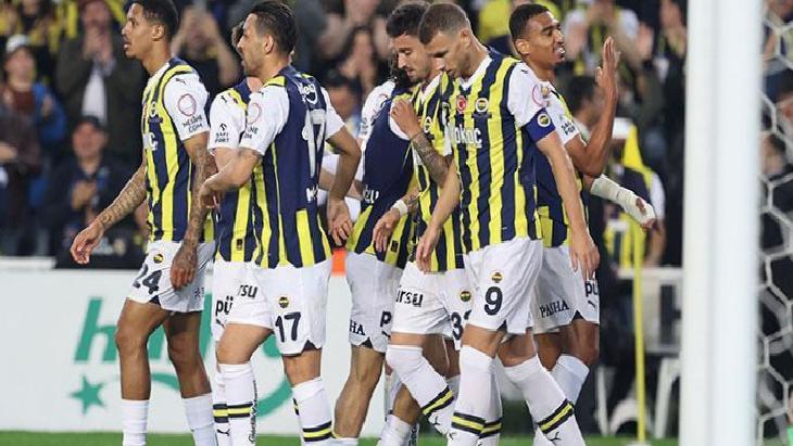 Fenerbahçe'ye kötü haber! 2 yıldız cezalı duruma düştü