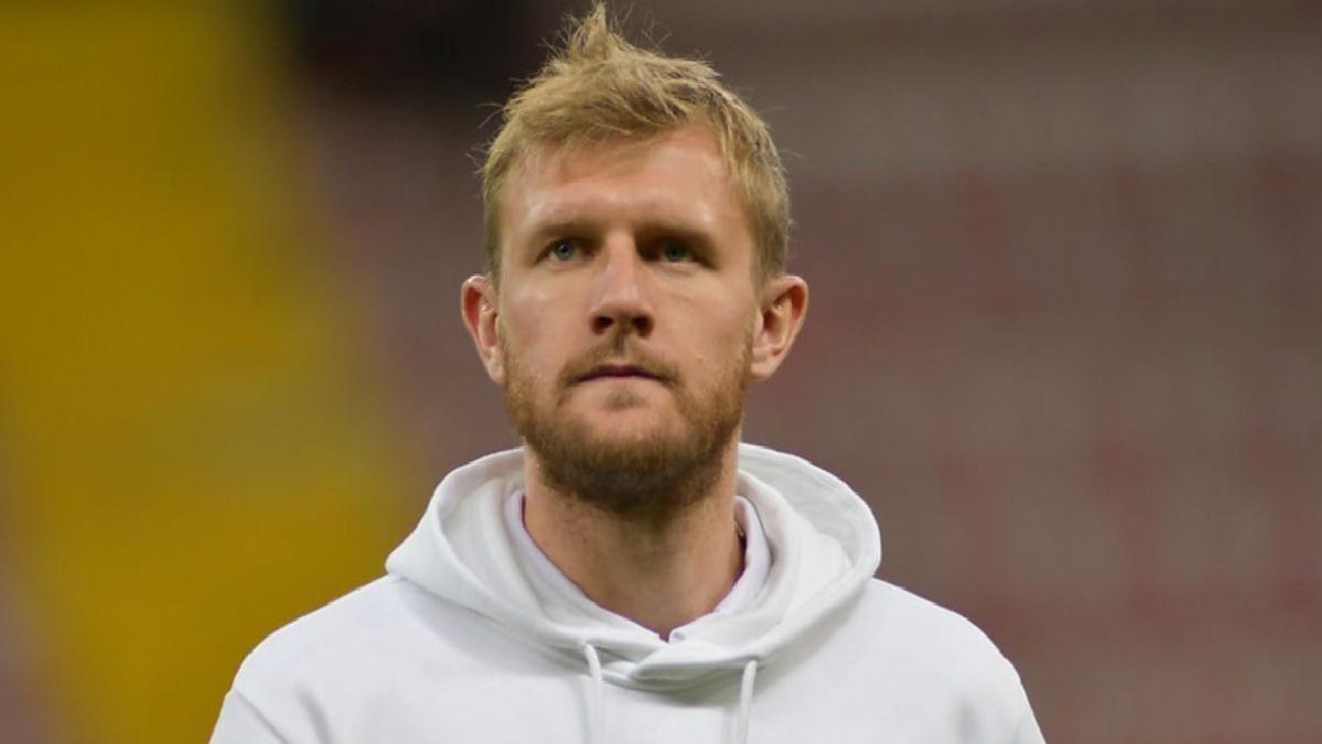 İngiliz ekipleri, Joe Worrall'ı yakından izliyor