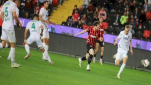 Alanyaspor deplasmanda Gaziantep FK'yı mağlup etti