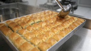 Baklava ustalarının bayram mesaisi! Hazırlıklar sürüyor