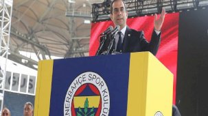 Fenerbahçe'de Şekip Mosturoğlu adaylığını açıkladı