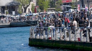 İstanbullular, tatilin son gününde sahilleri ve parkları doldurdu