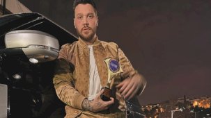 Murat Kurum'a seçim şarkısı yapan Sinan Akçıl'dan seçim yorumu geldi