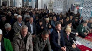 Türkiye'de ilk bayram namazı Iğdır'da kılındı