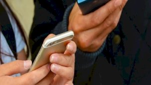 Yurt dışından getirilen cep telefonları için kayıt süresi uzatıldı