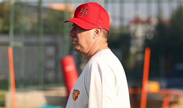 Göztepe sezonu açtı! 2 oyuncu kampa sonra katılacak...