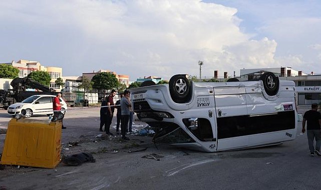 Konya'da 2 servis minibüsü çarpıştı: 7 yaralı