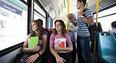 Bakan Göktaş Duyurdu: Öğrencilere Ulaşım Desteği!